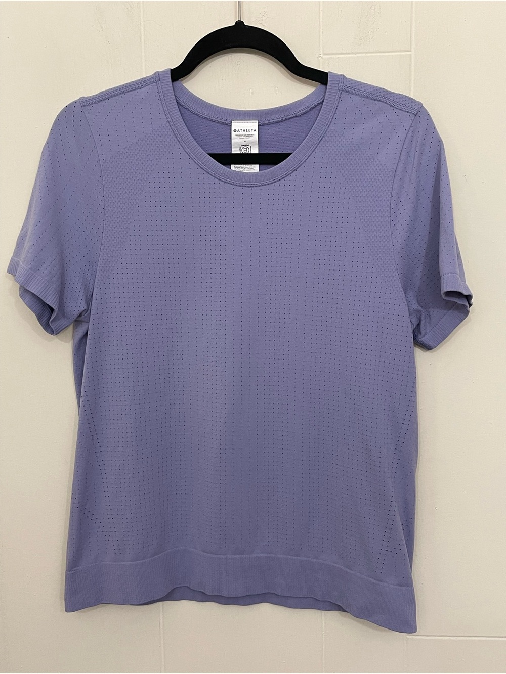 Athleta In Motion Seamless Tee Size M Periwinkle Blue Breathable Performance